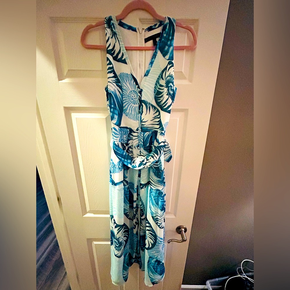 White House Black Market shell print long dress. Size 0